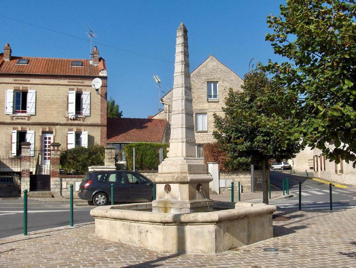 La Pause Cosy Apartman Champagne-sur-Oise Kültér fotó